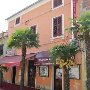 aparthotel-lav-porec.in-istria.net/